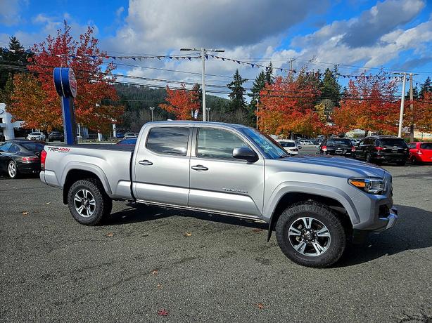 2018 Toyota  Tacoma TRD Sport image 1