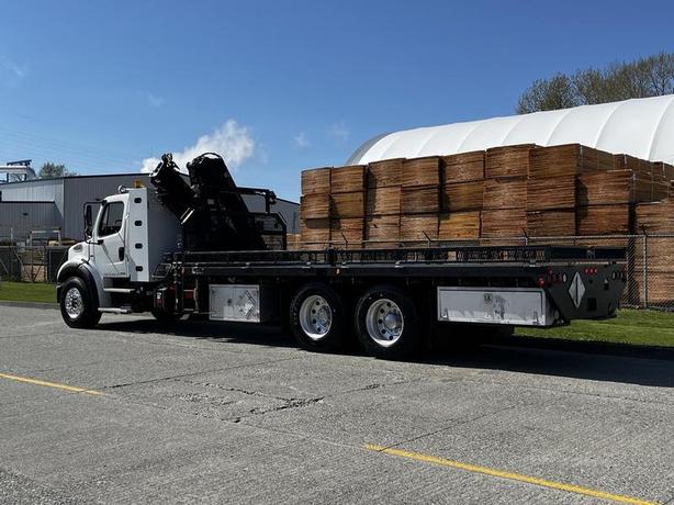 2012 Freightliner M2 112 22 Foot Flat Deck With Crane Air Brakes Natural Gas image 7