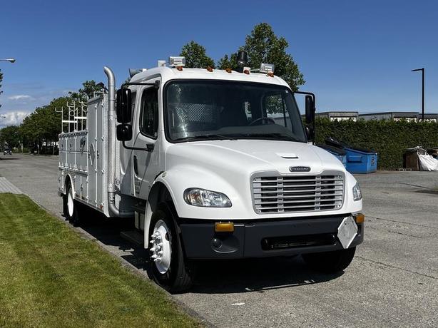 2004 Freightliner M2 106 Diesel Service Truck with Pumps and Air Brakes image 2