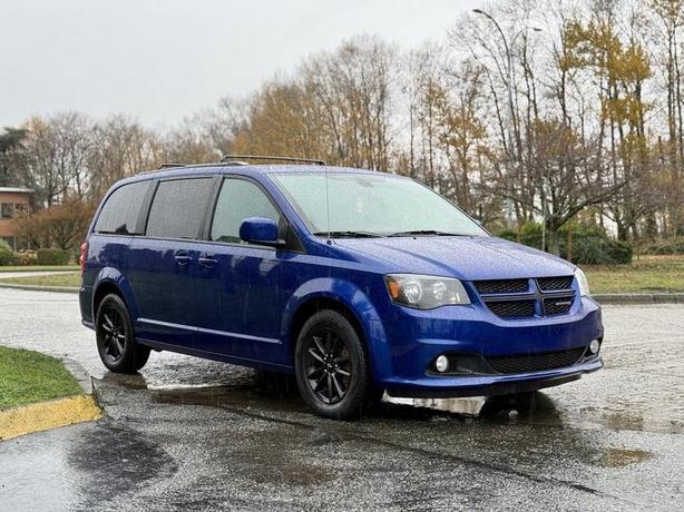 2020 Dodge Grand Caravan GT 7-Passenger Minivan image 1