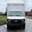2008 Chevrolet Express 3500 16-Foot Cube Van with Power Tommy Lift Gate thumbnail image 3