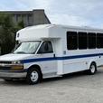 2015 Chevrolet Express G4500 11 Passenger Wheelchair Accessible Shuttle Bus thumbnail image 5