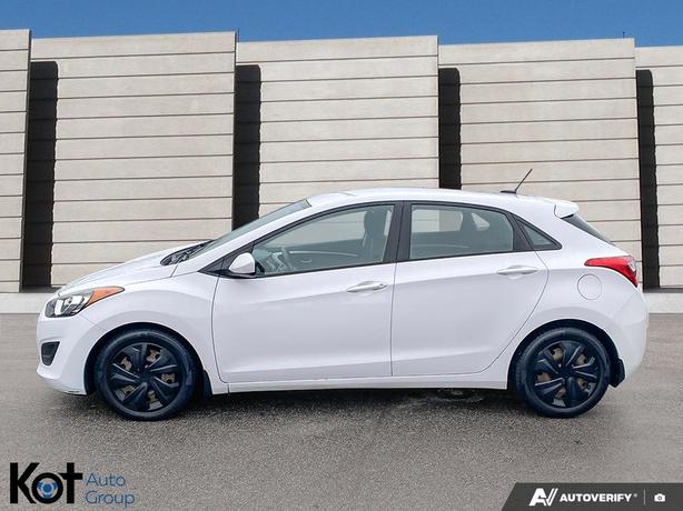 2015 Hyundai Elantra GT GL BLUETOOTH! HEATED SEATS! CRUISE CONTROL! image 3