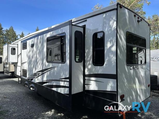 Used 2022 Forest River RV Cardinal 366DVLE image 5