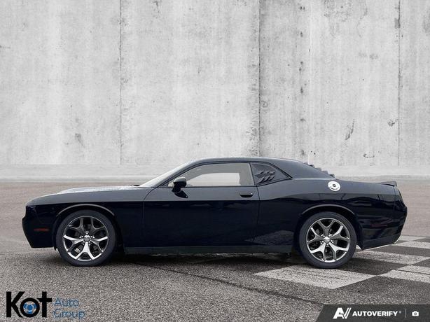 2016 Dodge Challenger R/T | 5.7L HEMI V8 | Loaded! | Super Track Pak | Premium S image 8