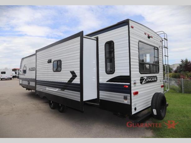 Used 2022 CrossRoads RV Zinger ZR340MB image 4