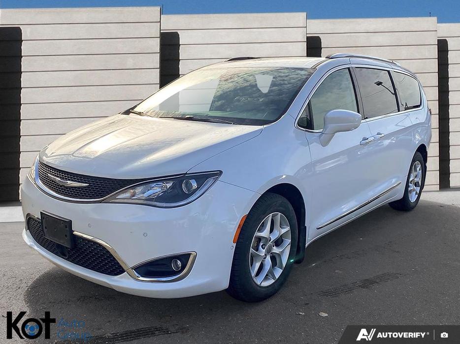 2017 Chrysler Pacifica Touring-L Plus REMOTE START! LEATHER SEATING! BACKUP CAME display photo