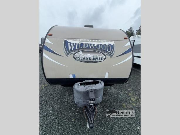 Used 2016 Forest River RV Wildwood X-Lite 201BHXL image 2