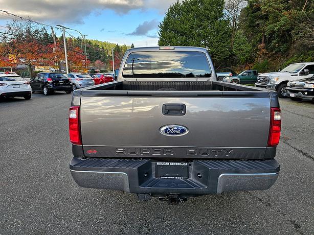 2011 Ford  Super Duty F-250 Pickup XLT image 5