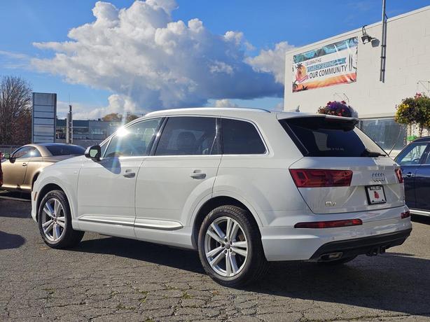 2017 Audi Q7 quattro 4dr 3.0T Technik image 4