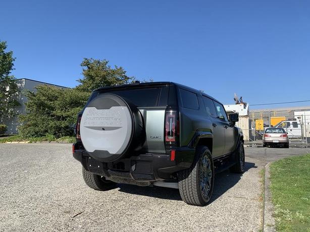 2024 GMC HUMMER EV First Edition image 8