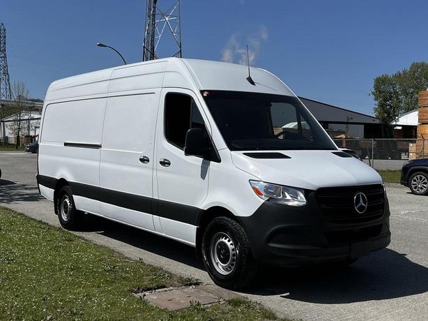 2022 Mercedes-Benz Sprinter 2500  High Roof Cargo Van 170-inch WheelBase image 1