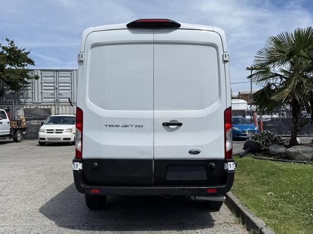 2022 Ford Transit 250 Cargo Van image 7