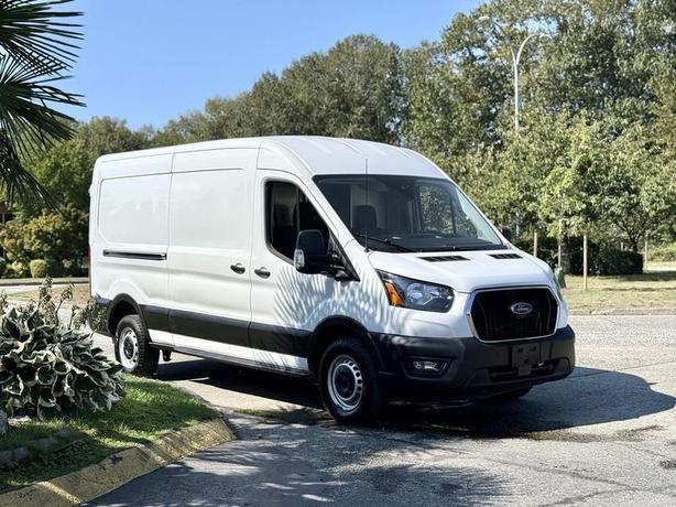 2022 Ford Transit 250 Cargo Van image 1