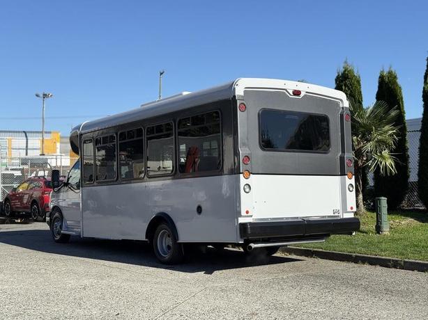 2019 Chevrolet Express G4500 22-Passenger Wheelchair Accessible Bus with Ramp image 6