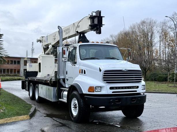 2004 Sterling LT9500 National Crane 600D Flat Deck Crane Truck image 2