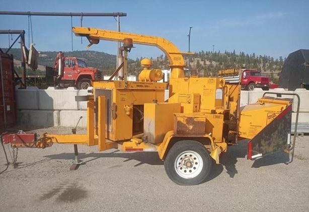 1993 Bandit 200+ Wood Chipper Diesel image 1
