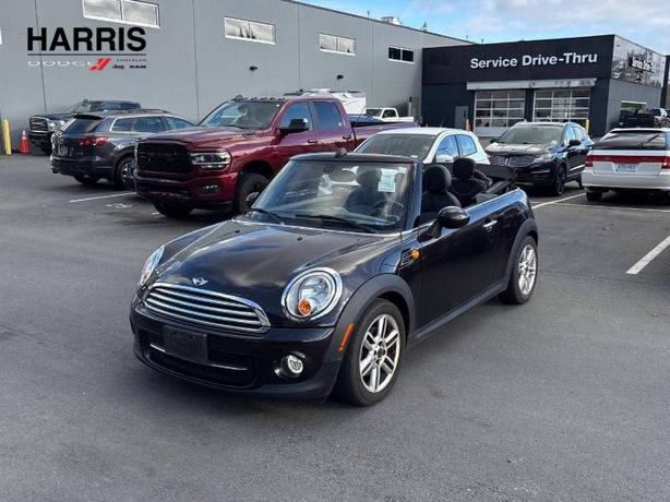 2015 MINI Convertible | Manual | Leather Seats! image 1