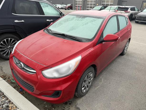 2016 Hyundai Accent GL ! HEATED SEATS! BLUETOOTH! POWER OPTIONS! GREAT ON GAS! image 2