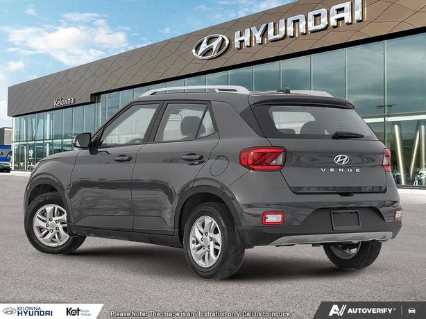 2025 Hyundai Venue Preferred WIRELESS APPLE CARPLAY! BACKUP CAMERA! LIKE NEW! KE image 4