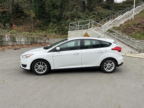2016 Ford Focus image 4
