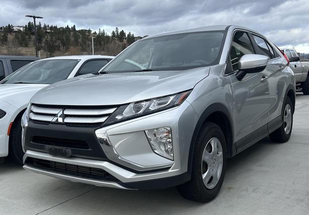 2020 Mitsubishi Eclipse Cross ES AUTO, KEYLESS ENTRY, FABRIC HEATED SEATS, LOW K image 1
