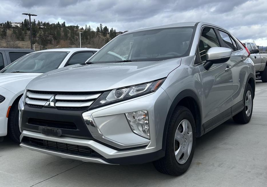 2020 Mitsubishi Eclipse Cross ES AUTO, KEYLESS ENTRY, FABRIC HEATED SEATS, LOW K display photo