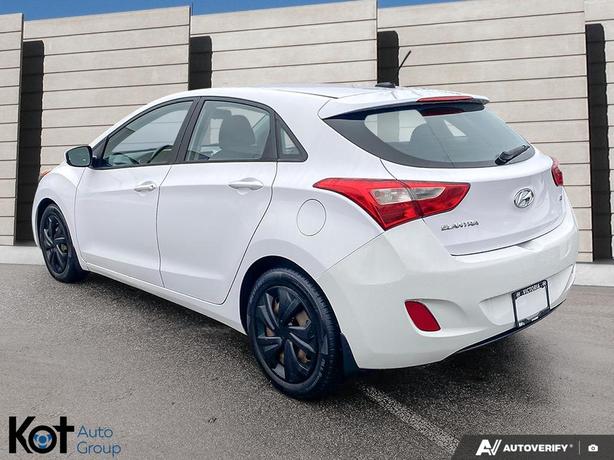 2015 Hyundai Elantra GT GL BLUETOOTH! HEATED SEATS! CRUISE CONTROL! image 4