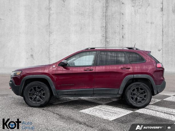 2019 Jeep Cherokee Trailhawk | Loaded! | Cold Weather Package | SafetyTec Packag image 8