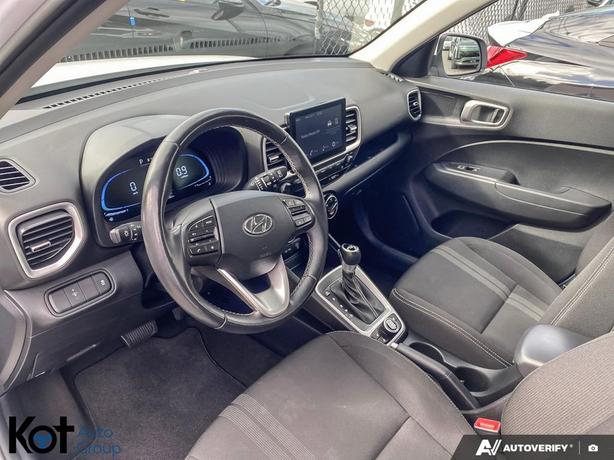 2023 Hyundai Venue Preferred HEATED SEATS & STEERING WHEEL! BACKUP CAMERA! BLUET image 6