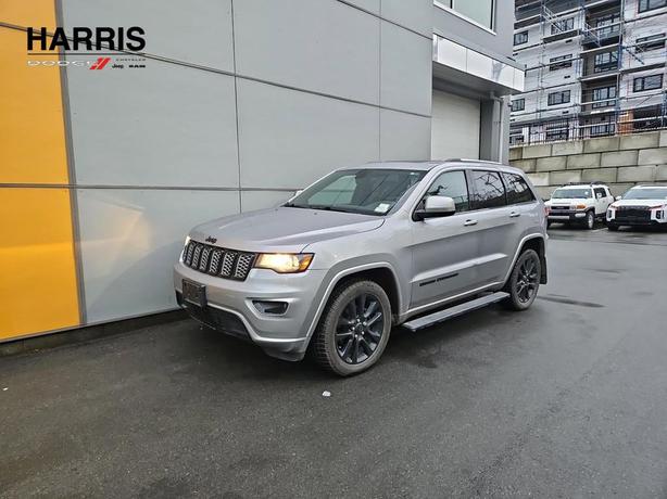 2019 Jeep Grand Cherokee Altitude 4x4 | No Reported Accidents! image 1