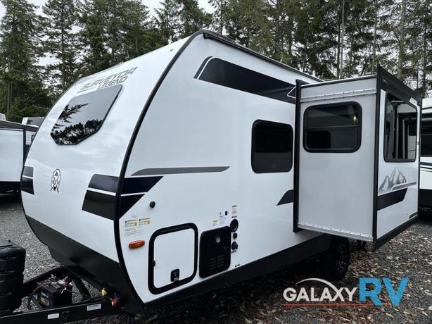 Used 2024 Forest River RV Surveyor Legend 19BHLE image 7