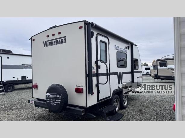 Used 2014 Winnebago Minnie Winnie 1801FB image 7
