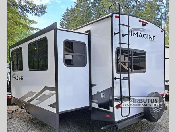 Used 2022 Grand Design Imagine 2670MK image 3