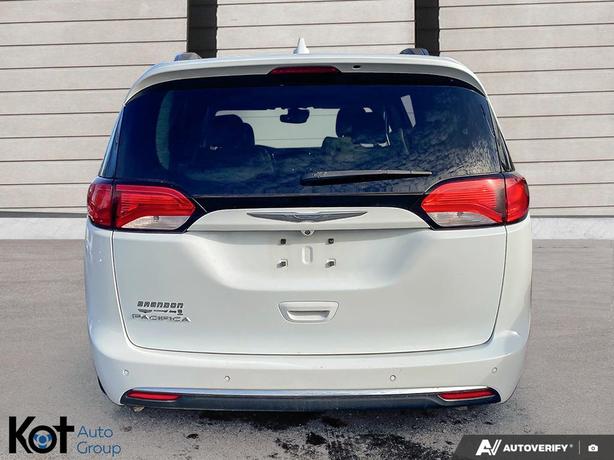 2017 Chrysler Pacifica Touring-L Plus REMOTE START! LEATHER SEATING! BACKUP CAME image 5