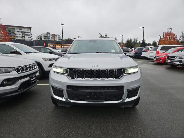 2022 Jeep Grand Cherokee L Limited 4x4 | One Owner! image 2