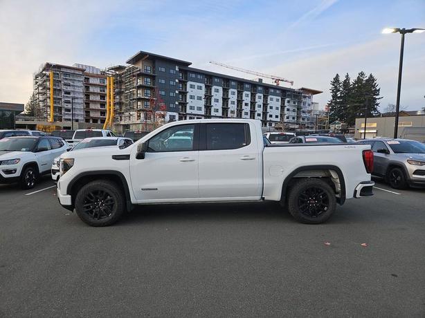 2022 GMC Sierra 1500 Elevation | No Reported Accidents | One Owner! image 3