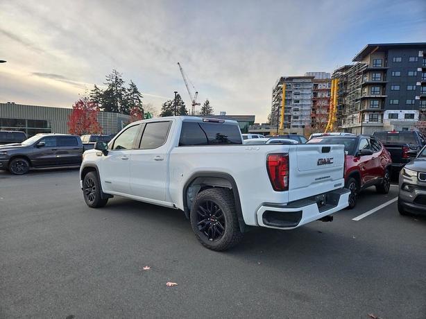 2022 GMC Sierra 1500 Elevation | No Reported Accidents | One Owner! image 4