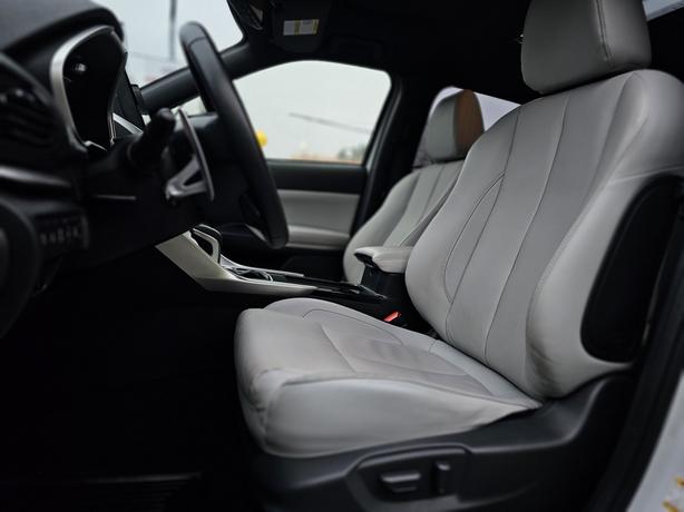 2023 Mitsubishi Eclipse Cross GT - No Accidents, One Owner, 360 Cameras image 8