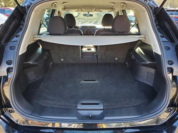 2019 Nissan Rogue S AWD - No Accidents, Low Kms, Heated Seats image 8