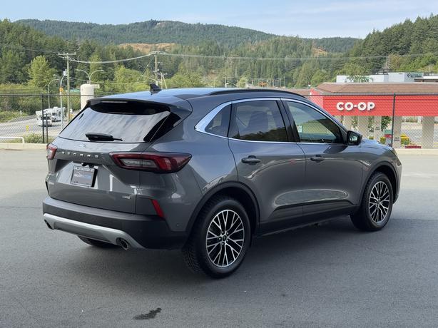 2023 Ford Escape Hybrid - No Accidents, Heated Seats, NAV, HUD image 6