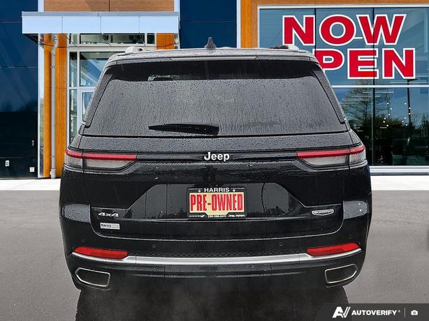 2023 Jeep Grand Cherokee Summit 4x4 | One Owner | No Reported Accidents! image 5