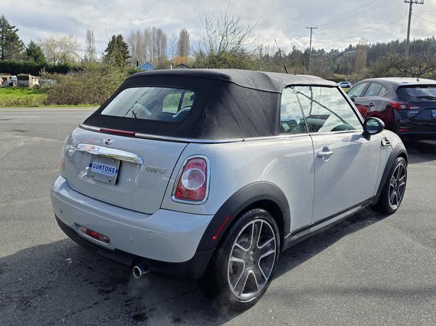 2014 Mini Convertible image 7