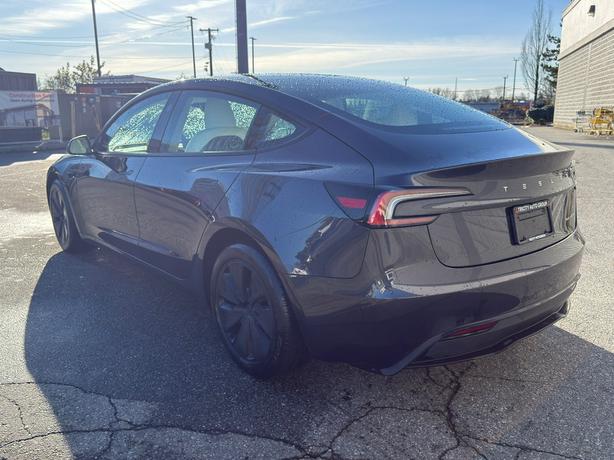 2024 Tesla Model 3 image 8