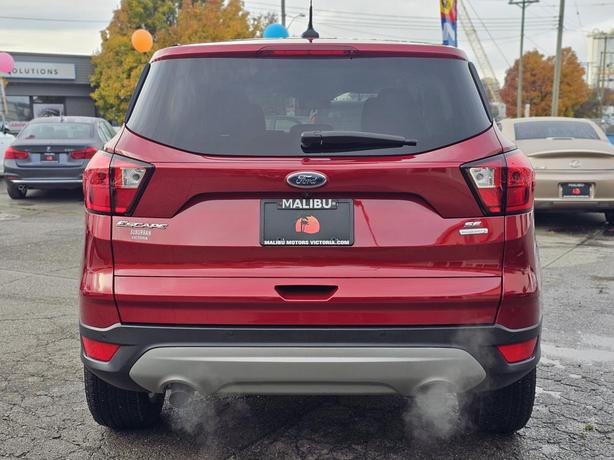 2019 Ford Escape SE FWD image 3