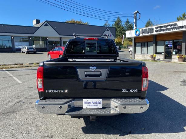 2016 Nissan  Frontier SL 73.3 inch long bed ltd image 6