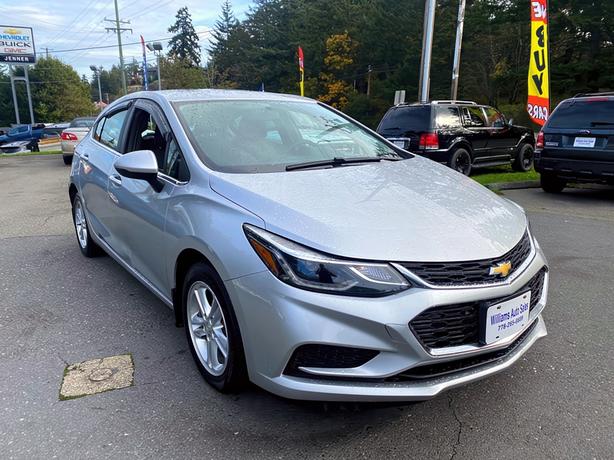 2018 Chevrolet  Cruze Best Priced 2018 LT 6 Speed Wagon image 3