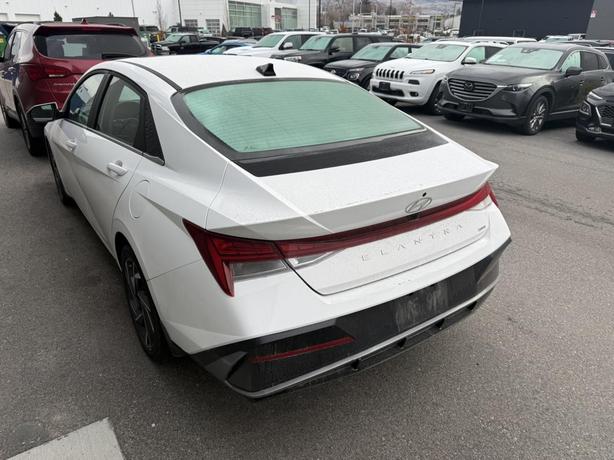 2025 Hyundai Elantra Hybrid Luxury ! WIRELESS CHARGING! BACKUP CAMERA! LEATHER!  image 3