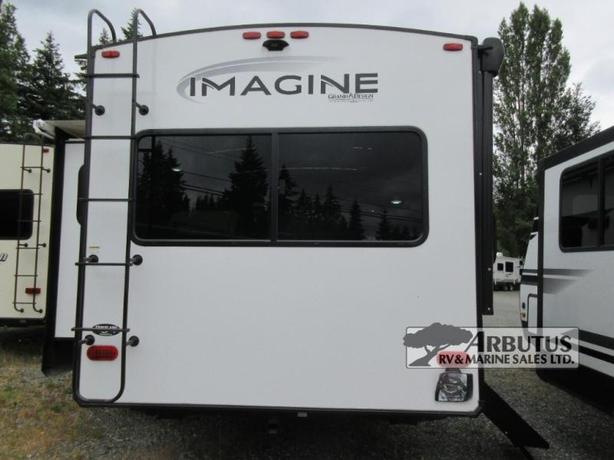 Used 2024 Grand Design Imagine 2500RL image 4