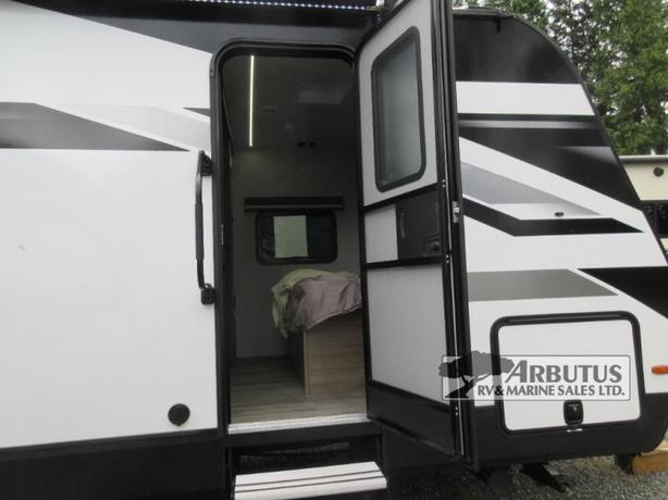 Used 2024 Grand Design Imagine 2500RL image 7